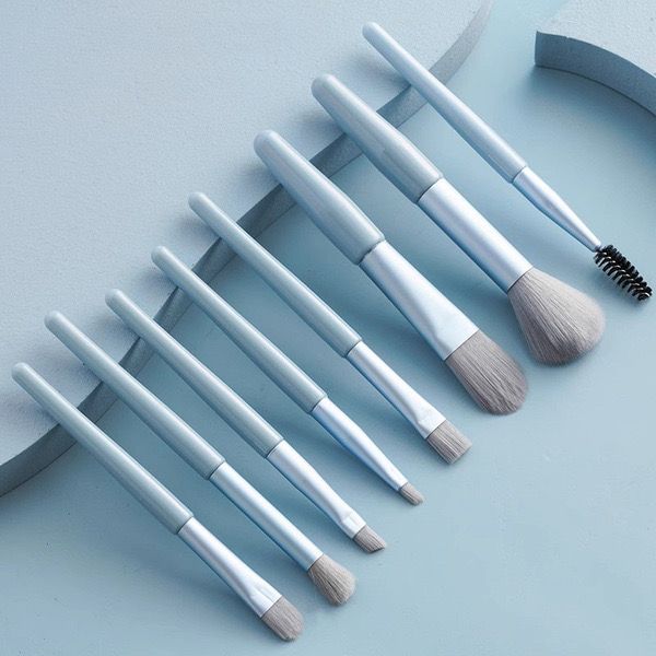 8 pieces brush set. 💞