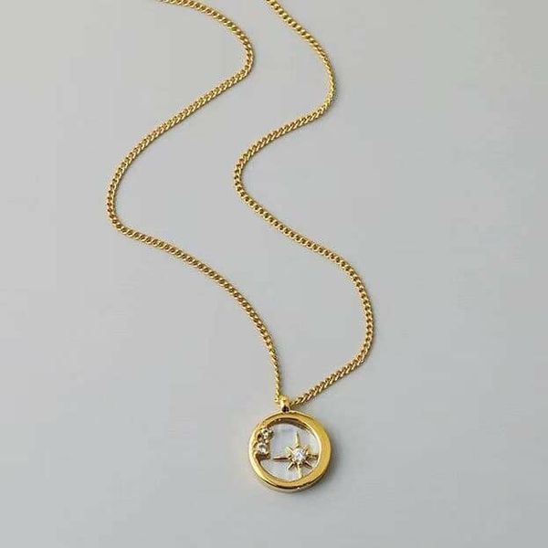 [High quality, no fading] Titanium steel light luxury eight-pointed star round zircon shell white mother-of-pearl diamond clavicle necklace✨