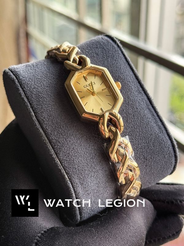 GUCCI GOLDEN CASE GOLDEN DIAL