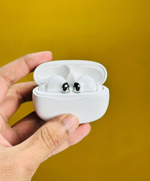 YW15 Active Noise Cancelling Earbuds – White