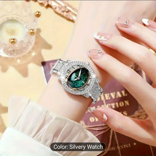 Women's quartz watch. Conceptual decorative dial fashion wristwatch. Suitable as birthday gifts and for parties. Suitable for ladies and students., Vintage Watch for Women