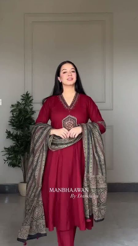 শীতল সুতি কটন থ্রি-পিস সেট | স্কিন প্রিন্ট ডিজাইন