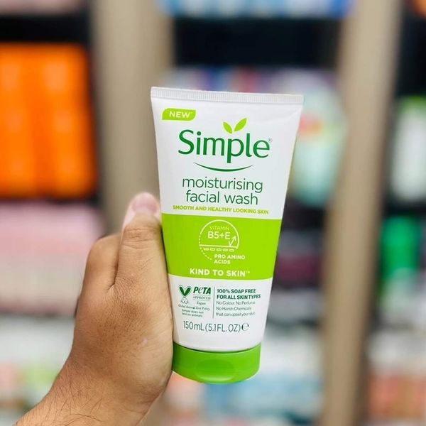 Simple Moisturising Facial Wash 150ml