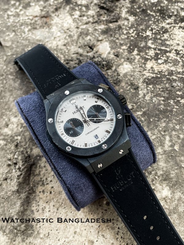 HUBLOT CLASSIC FUSION BLACK CASE BLACK BELT WHITE DIAL V2
