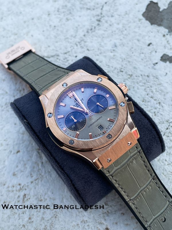 HUBLOT CLASSIC FUSION ROSE GOLD CASE GREY BELT GREY DIAL TEXTURE