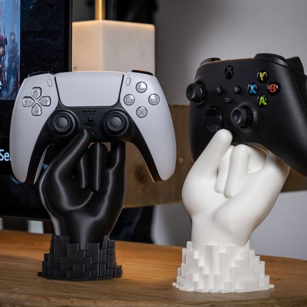 Hand Shaped Controller Holder