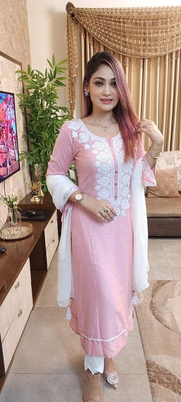 ইন্ডিয়ান আরি সুতার কাজ করা রেডিমেড থ্রি পিস