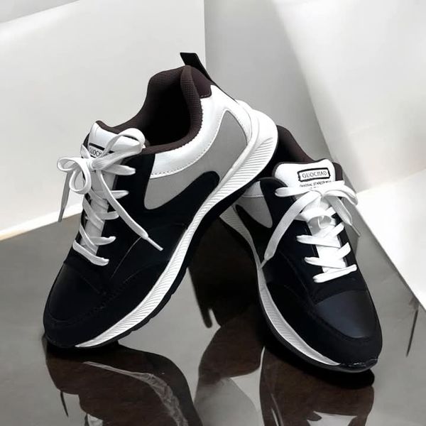 Premium Quality Sneakers (ADS-34)