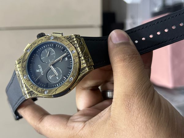HUBLOT ENGRAVED GOLDEN CASE BLACK BELT