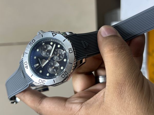 TAG AQUARACER SILVER CASE GREY BELT