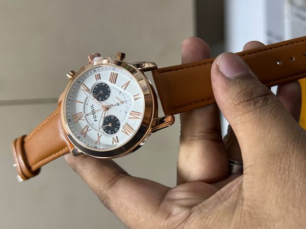 FOSSIL Q MUSTARD BELT ROSE GOLD CASE WHITE DIAL BLACK SUB