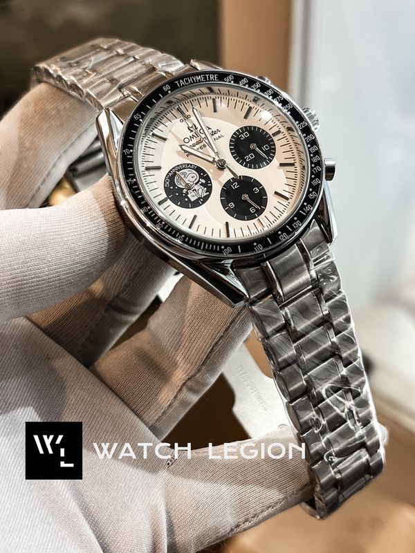 OMEGA SPEEDMASTER CHAIN WHITE DIAL