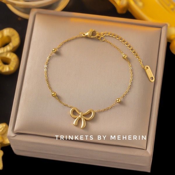 Bow 18k gold plated bracelet
