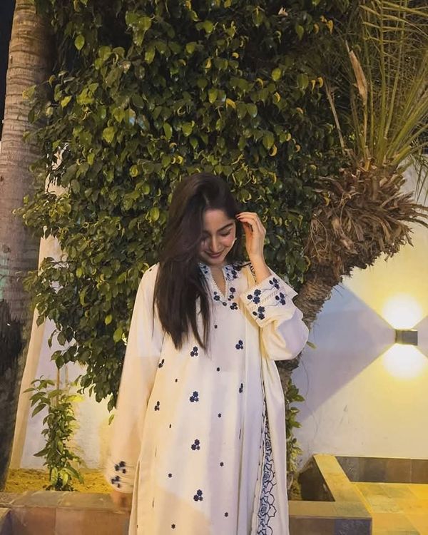 White AURA Three Piece Set