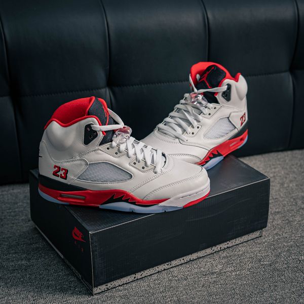 Air Jordan 5 Retro "Fire Red" (1:1)
