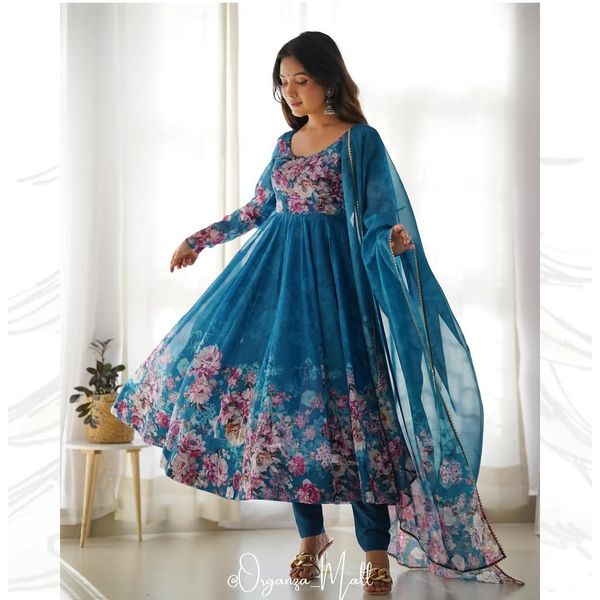 Viral Anarkali Three Piece