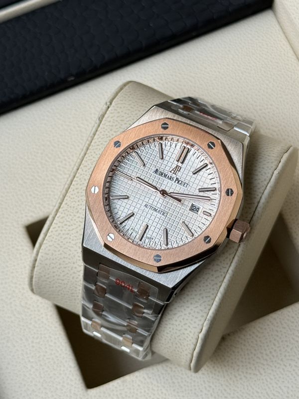 AP ROYAL OAK - White Dial Twotone