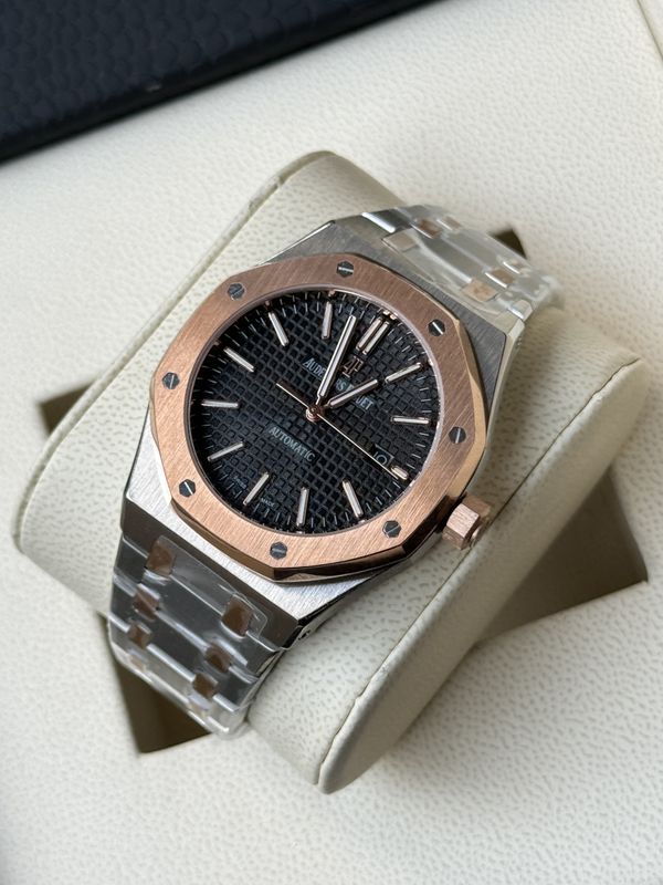AP ROYAL OAK - Black Dial Twotone