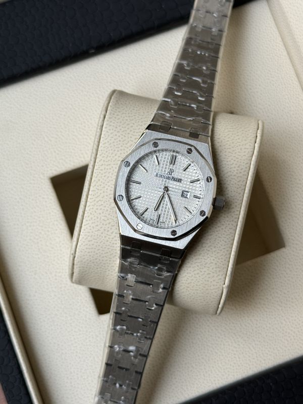 LADIES AP ROYAL OAK - White Dial