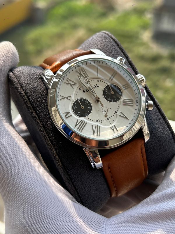 Fossil Q Mustard Belt White Dial Siver Case Black Sub