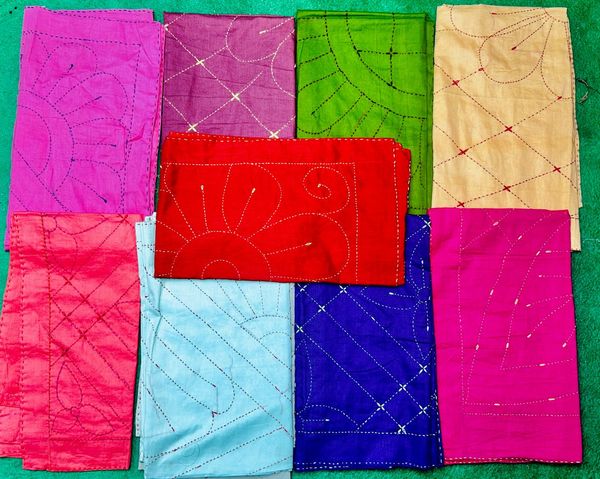 নকশীকাঁথা ২৬/৩২ ইঞ্চ সাইজের
