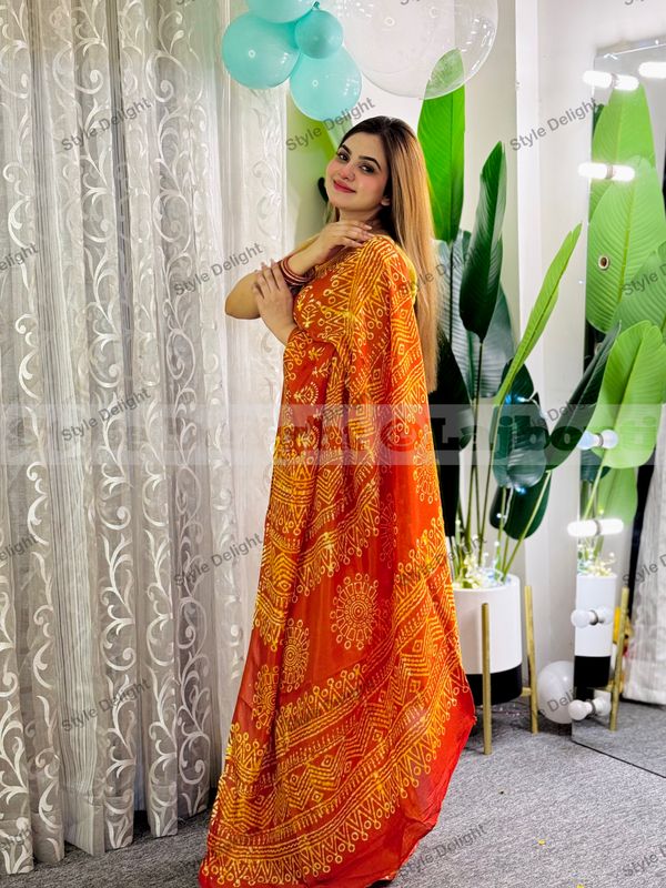 সিল্ক মোমবাটিক শাড়ি