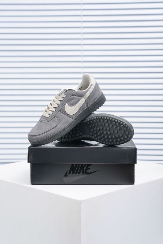 Nike Field General (1:1)