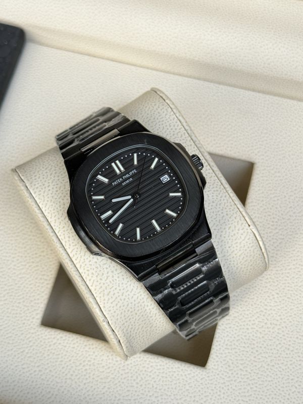 PATEK PHILIPPE NAUTILUS 5711/1A - Black Body