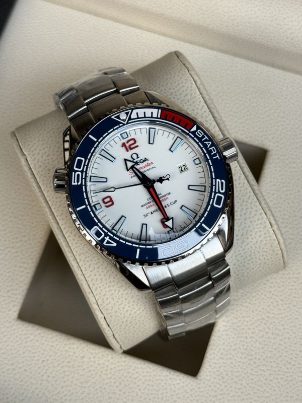 OMEGA SEAMASTER PLANET OCEAN 600M - White Dial
