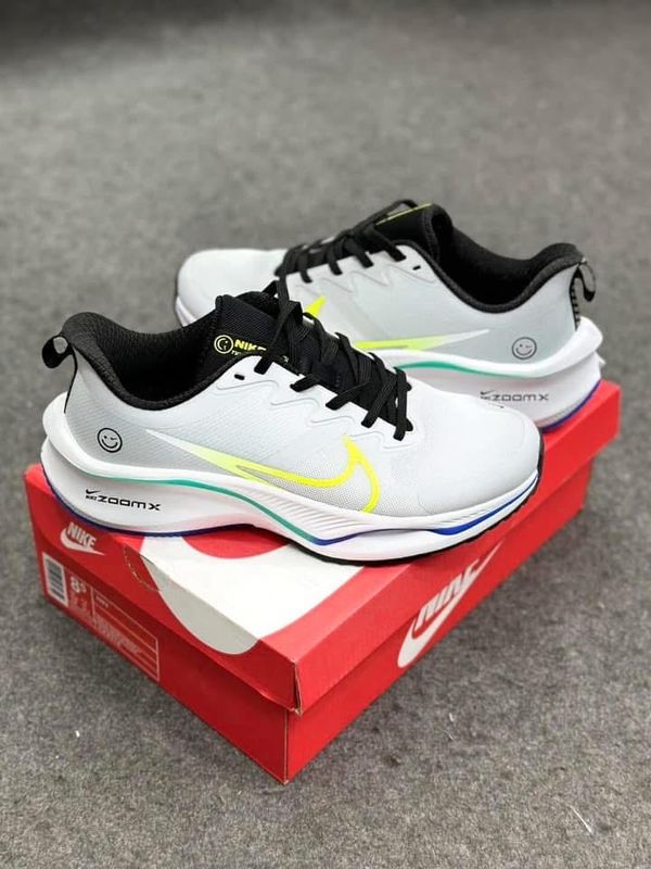 Nike Zoom X Smiley Running Shoes
