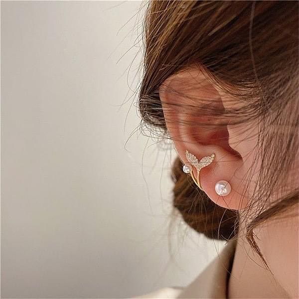 fish tail earring