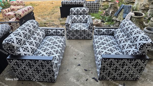 Box Sofa 5 Seat