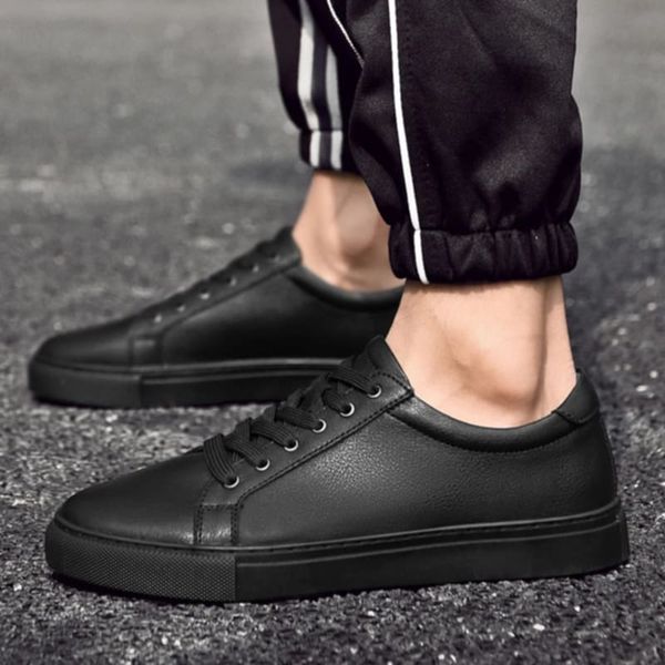 Full Black Sneakers (FB)