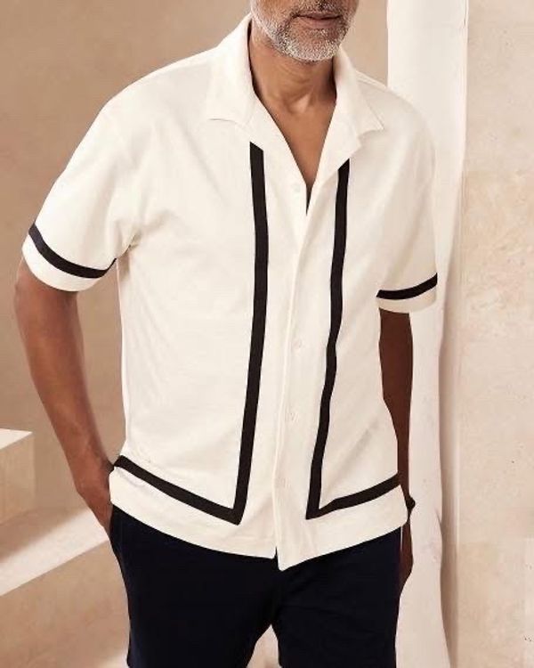 Elegant Strip-Shirt