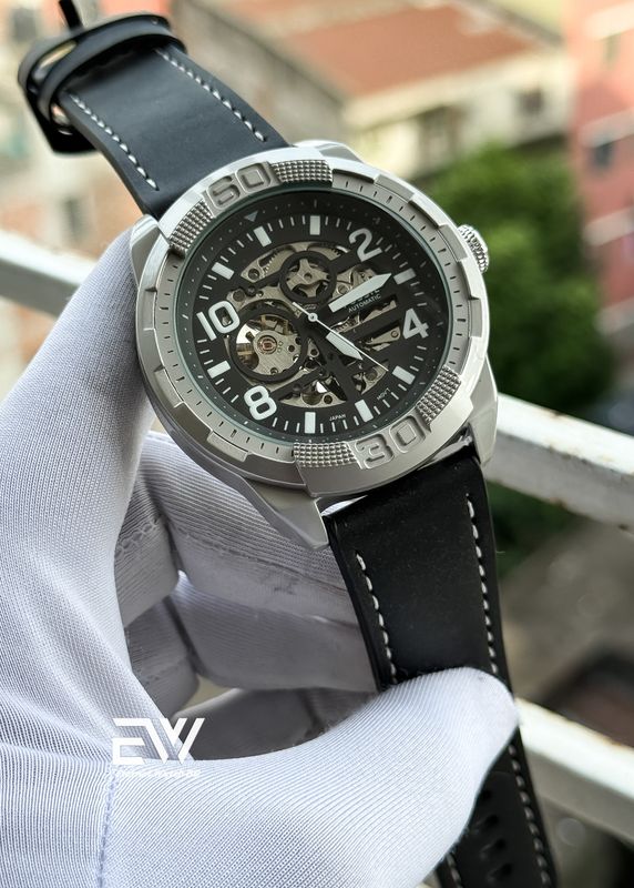 FOSSIL AUTOMATIC BLACK DIAL SILVER CASE BLACK BELT
