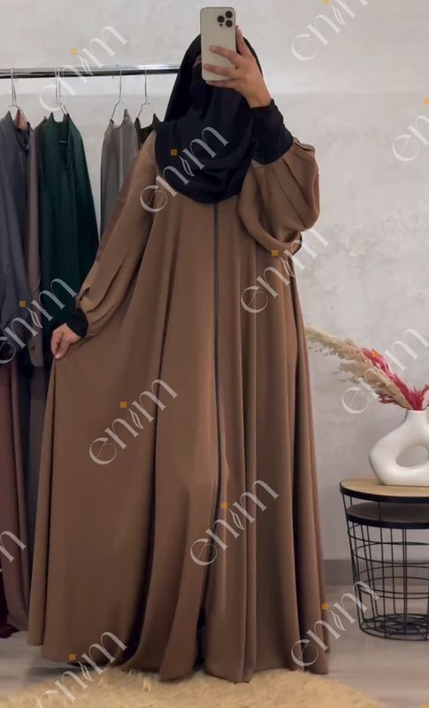 Elara Luxe Zipper Abaya