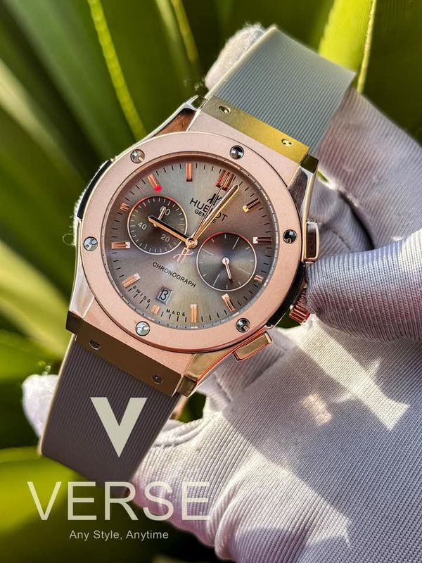 hublot classic fusion rosegold case grey dial grey belt