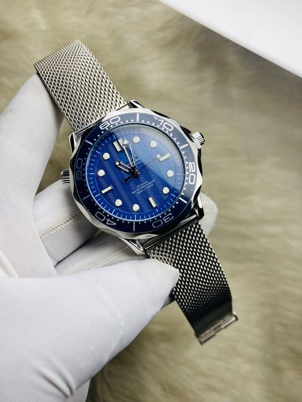 Omega 007 Swift movement