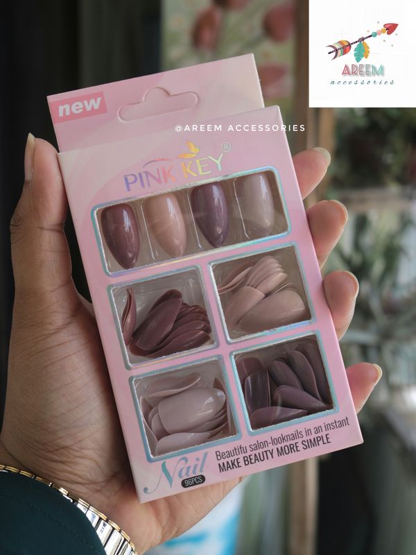96 Pieces Nail Box