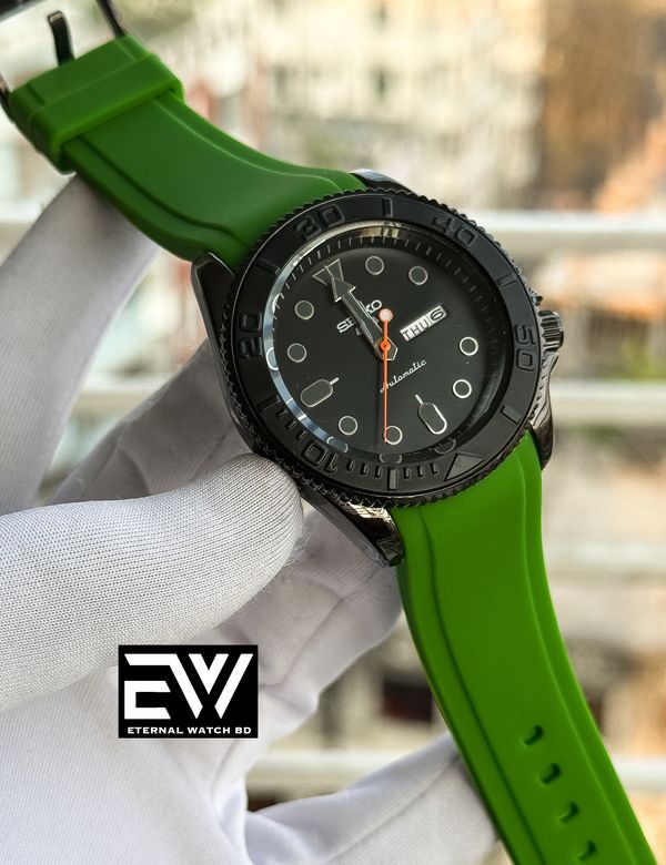 SEIKO GREEN BELT BLACK DIAL NATO FREE