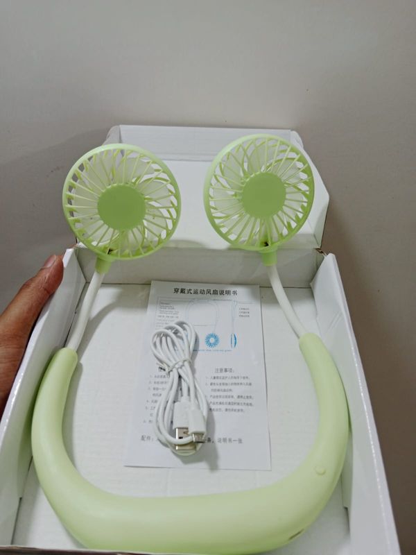 Portable Neck Fans Mini Cooling Fans Rechargeable Fans 360 Degree Free Rotation for Traveling, Sport