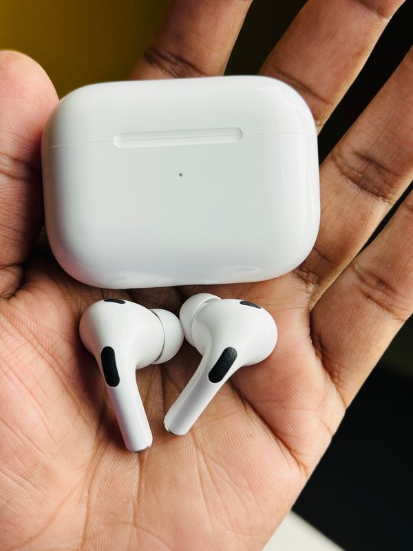 WiWu Airbuds Pro 2 Lite ANC Earbuds – White - Image 9