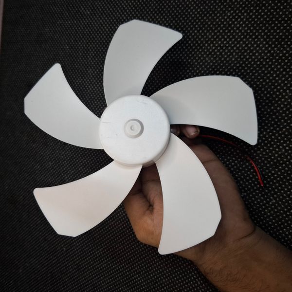 12V 8 inch Brushless Motor Fan