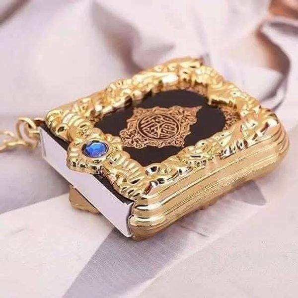 Kaaba Gift Box – Premium Combo (Attar, Tasbeeh & Mini Quran)