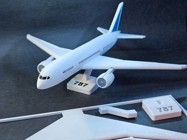787 Airplane Kit Card