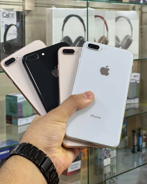 iPhone 8 Plus – 64GB
