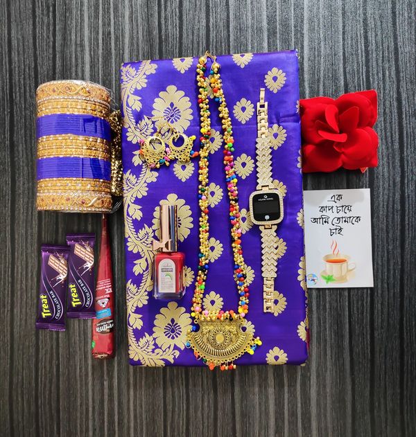 আকর্ষণীয় শাড়ী গিফট কম্ব সেট