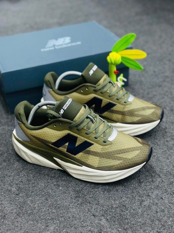 New Balance FuelCell Rebel v5 (1:1)