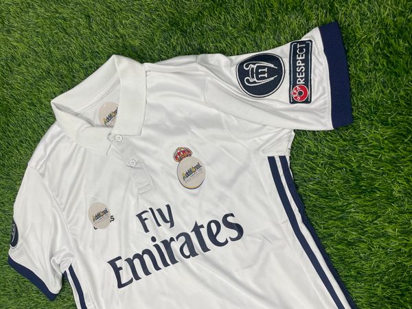 Real Madrid 16/17 Home Kit