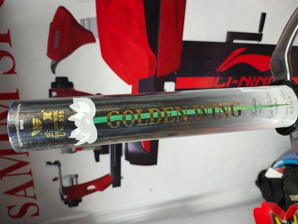 GW 555 Badminton Shuttlecock